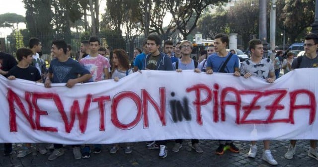 Un momento della manifestazione degli studenti a Roma, 10 ottobre 2014. ANSA/CLAUDIO PERI (foto: ANSA)