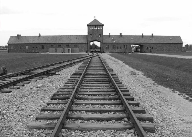 Auschwitz-Birkenau - Liveuniversity