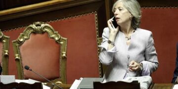 Il Ministro dell'Istruzione Stefania Giannini in Senato durante le votazioni degli emendamenti alla Riforma Costituzionale, Roma, 6 ottobre 2015. ANSA/GIUSEPPE LAMI