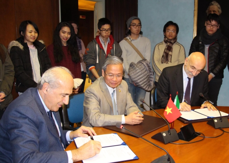 firma accordo vietnam - Liveuniversity