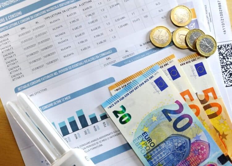 studenti e bollette risparmio - Liveuniversity