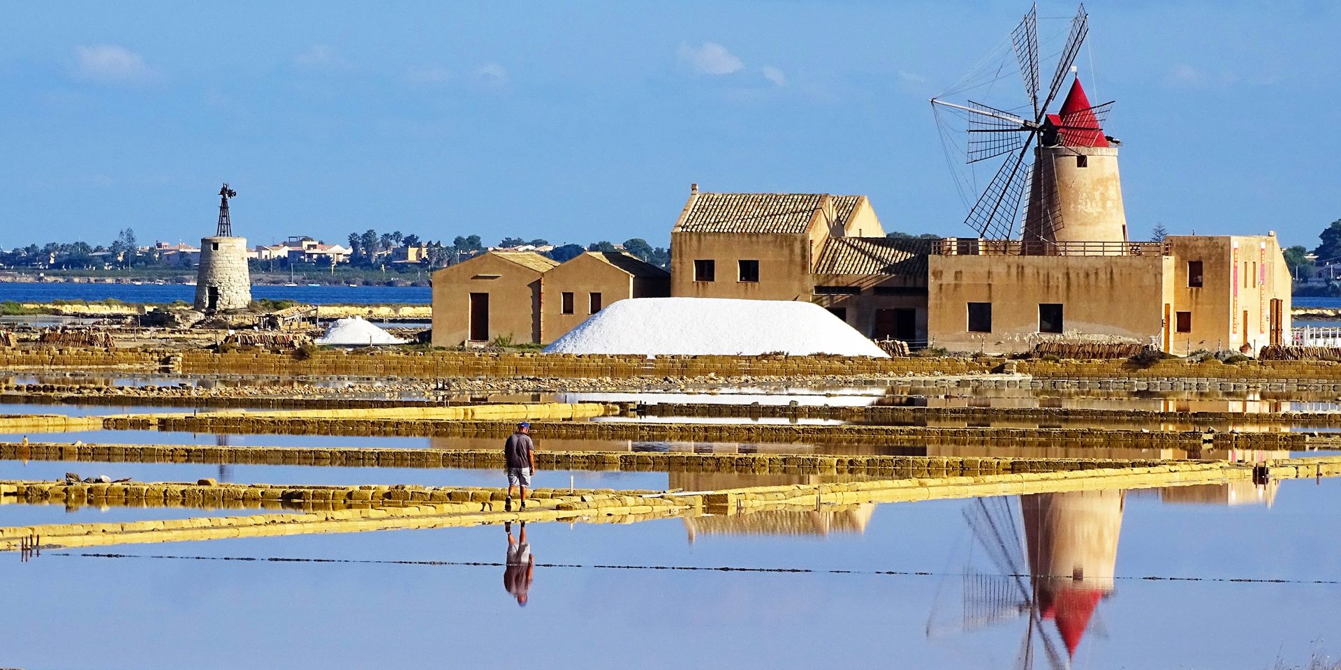 in foto saline marsala