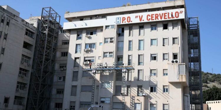 Aggressione al Pronto Soccorso del Cervello di Palermo: Infermiera colpita alla testa