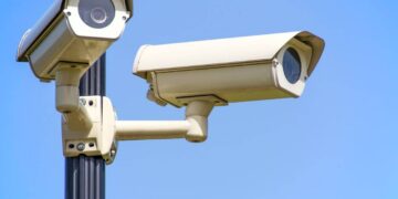 Palermo blindata: in arrivo 60 nuove telecamere. Varchi frena sulla chiusura dei locali