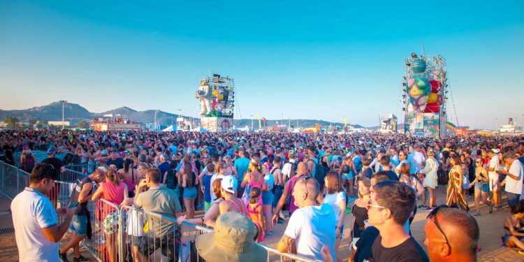 Jova Summer Party 2026: svelata la line-up di Palermo.