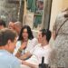 Dua Lipa in giro per le strade di Palermo