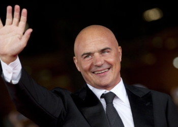 L'attore Luca Zingaretti sul red carpet per la presentazione del film "La kryptonite nella borsa" all'auditorium Parco della Musica, oggi 2 novembre 2011.
ANSA / CLAUDIO PERI