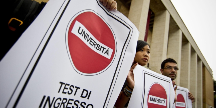 universitaa sapienza protesta contro test e numero chiuso