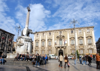 comune di catania liotru piazza duomo