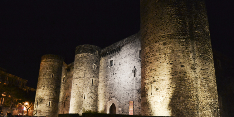 castello ursino notte 01