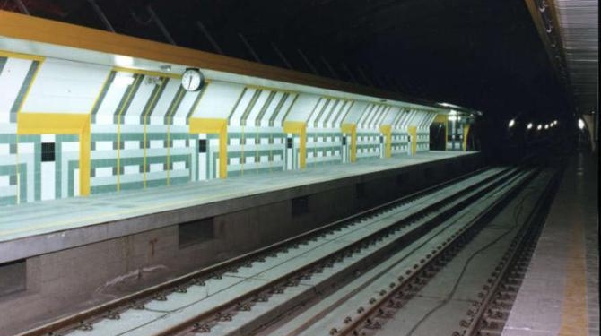 apertura metro senza tetto