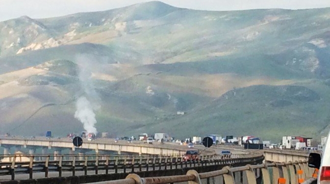 incendio caltanissetta camion