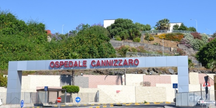 asportazione tumore paziente sveglia cannizzaro catania