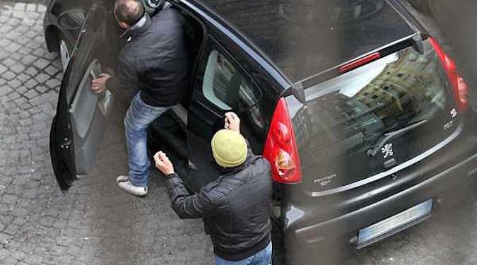 posteggiatore abusivo catania