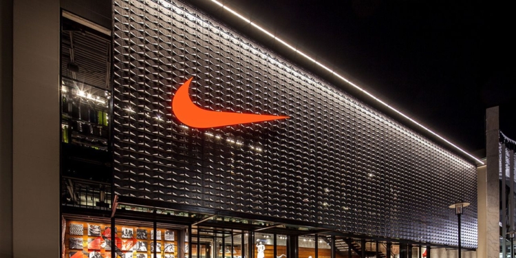 nike store