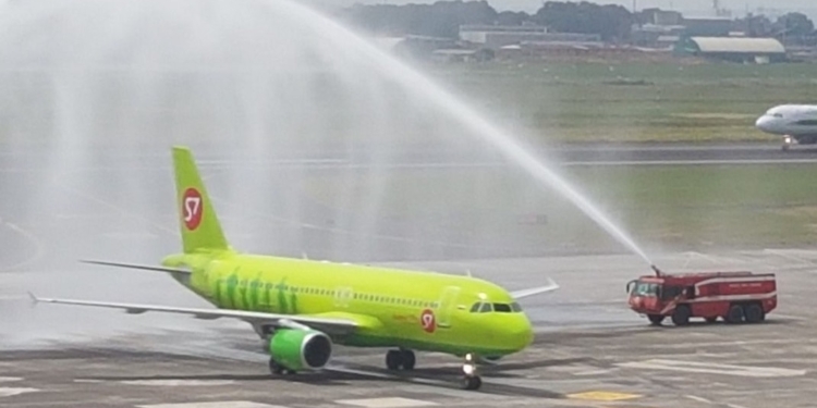 s7 airlines