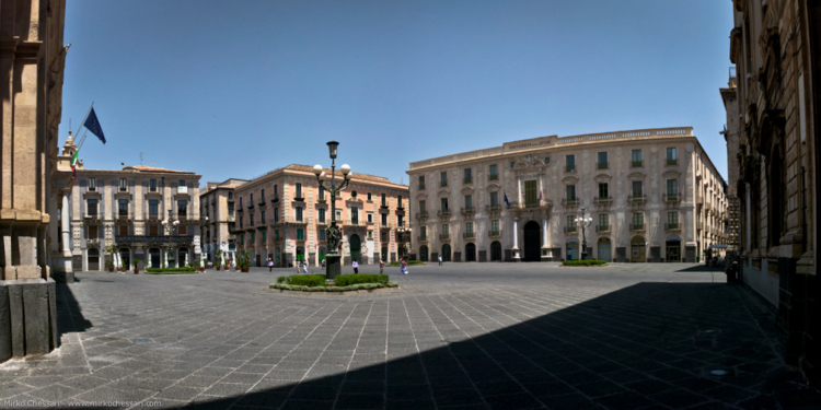 piazza università