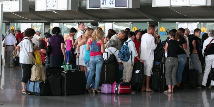 passeggeri fontanasac catania numeri record luglio 2017 fonanarossa aeroporto catania