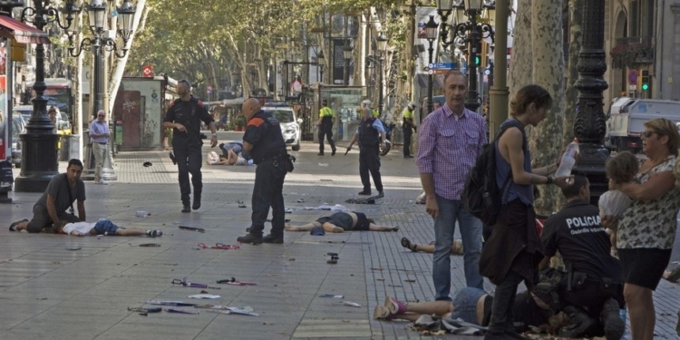 attentato barcellona isis cambrils morto italiano