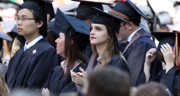 UNIVERSITÀ – 10 celebrità che hanno ripreso gli studi [FOTO]