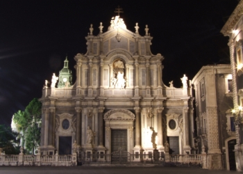 catania island isola sicilia sicily italia italy europe wallpaper michael micky castielli travel creativecommons creative commons zero CC0 cc0 CC cc panoramio flickr googleearth maps geotagged gimp wikimedia