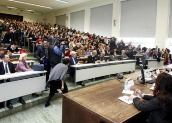 Foto LaPresse - Mourad Balti Touati
15/03/2017 Milano (Ita) - Università statale - via festa del perdono
Cronaca
Raffaele Cantone in università statale per una lectio magistralis durante la quarta edizione della giornata della giustizia
Nella foto: l'evento in statale