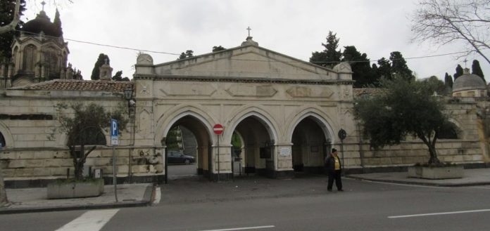 cimitero tre cancelli 696x329