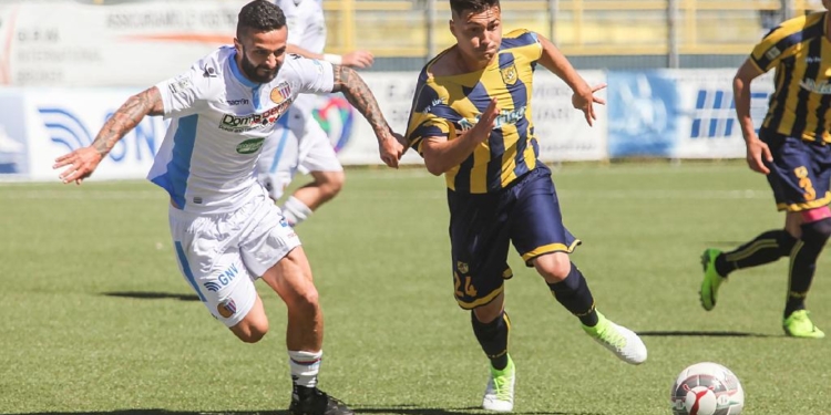 catania juve stabia streaming