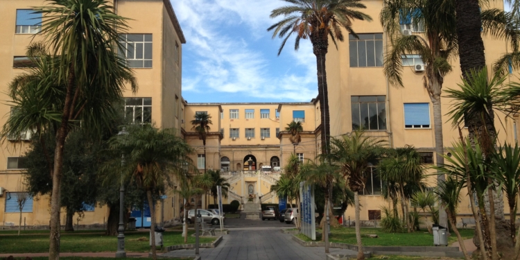 ospedale vittorio emanuele catania lavare le mani