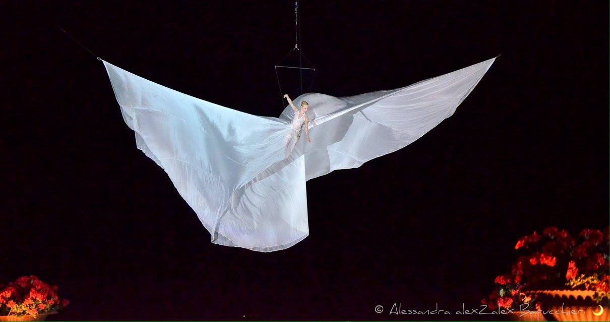 CATANIA – Capodanno 2018 in piazza: musica e coreografie in volo