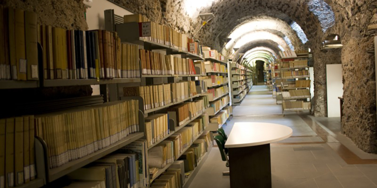 monastero biblioteca