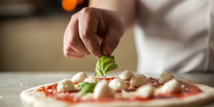 pizzaiolo professione sicilia