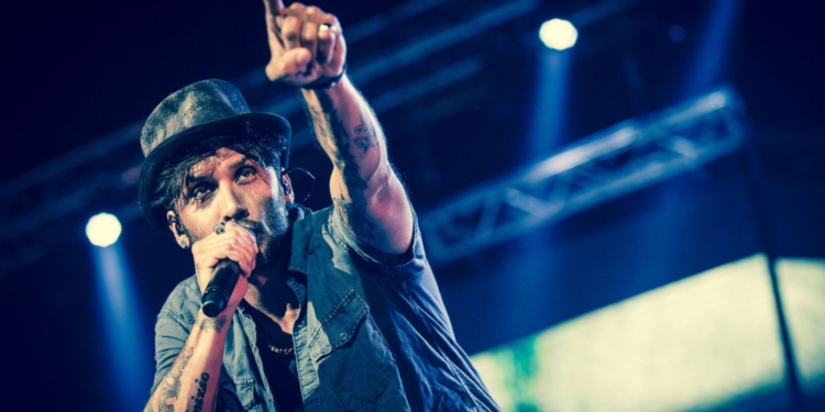 fabrizio moro