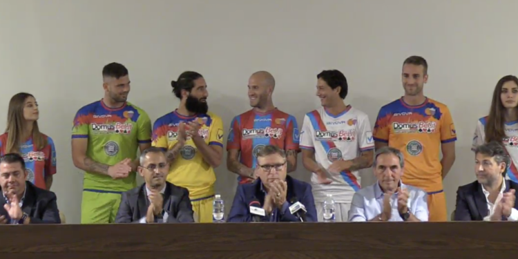 calcio catania nuove maglie