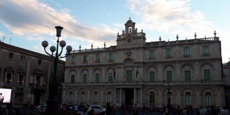 catania piazza università 2018 original