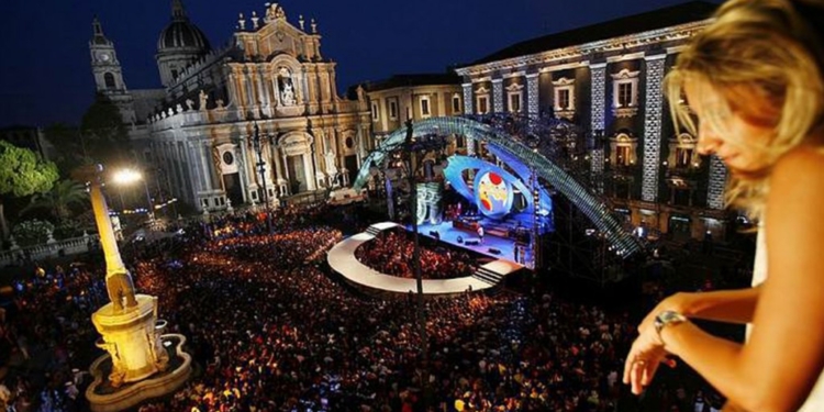 concerto piazza duomo catania