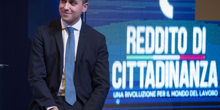 reddito di cittadinanza se governo cade