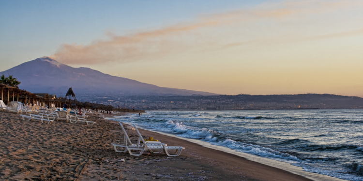 catania spiaggia vacanza