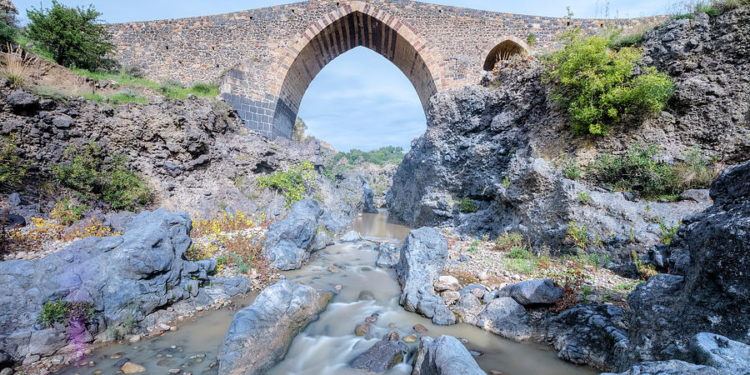 ponte saraceni adrano