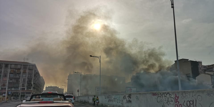 corso martiri libertà incendio