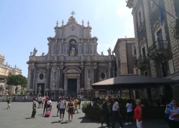 catania-piazza-duomo