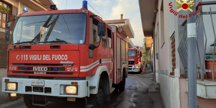 incendio pedara