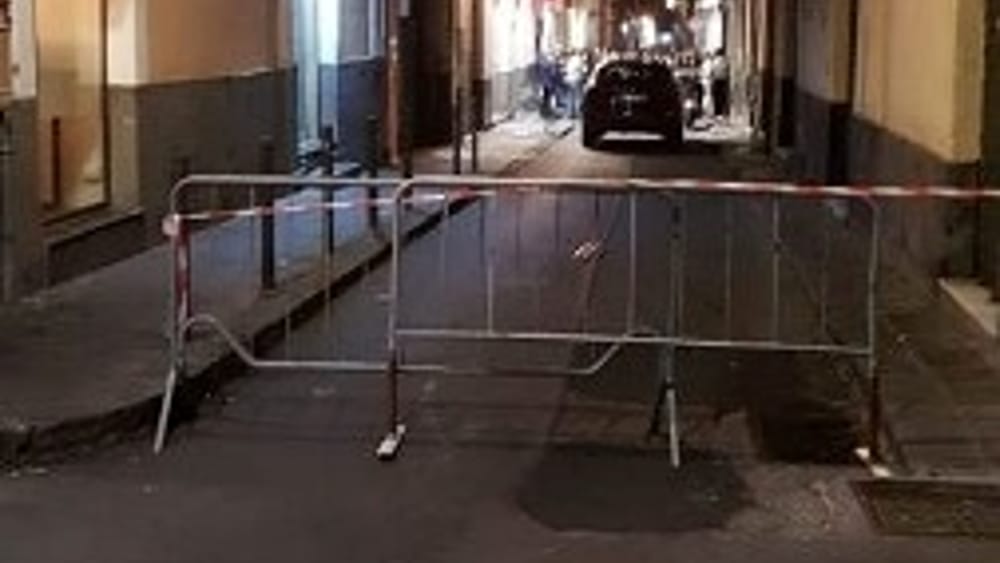 Catania, chiude via pubblica per inaugurare il negozio: denunciato commerciante