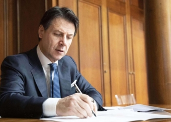 Giuseppe Conte Decreto