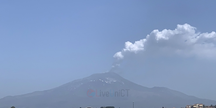 etna eruzione cenere