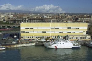 Lavori al porto di Catania