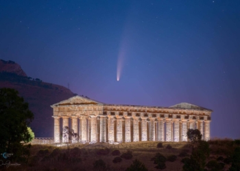 Segesta e cometa Neowise