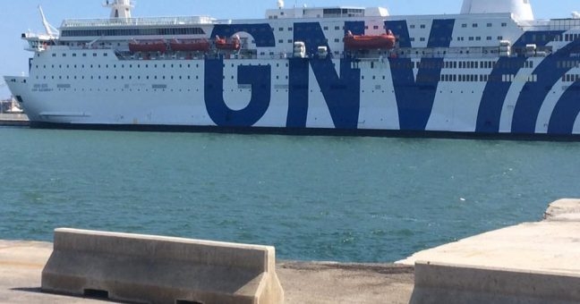 sicilia nave quarantena migranti