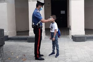 Controlli Carabinieri scuole a Catania