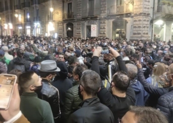 Protesta dpcm covid a Catania